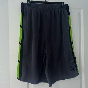 AND1 LARGE BOYS BASKETBALL SHORTS